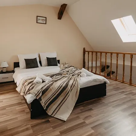 Agoston Apartment